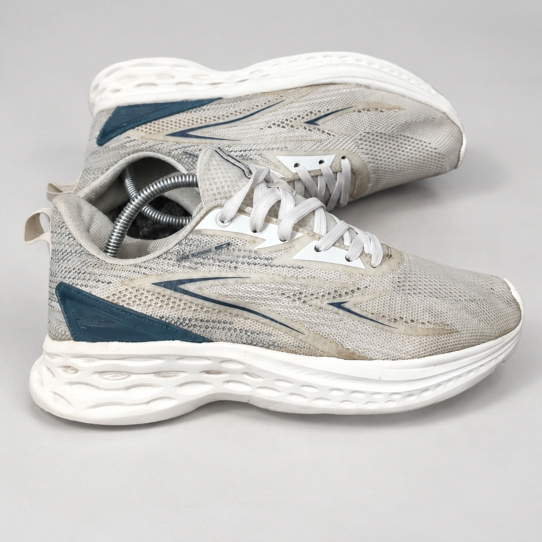 Erke Running Shoes image 1