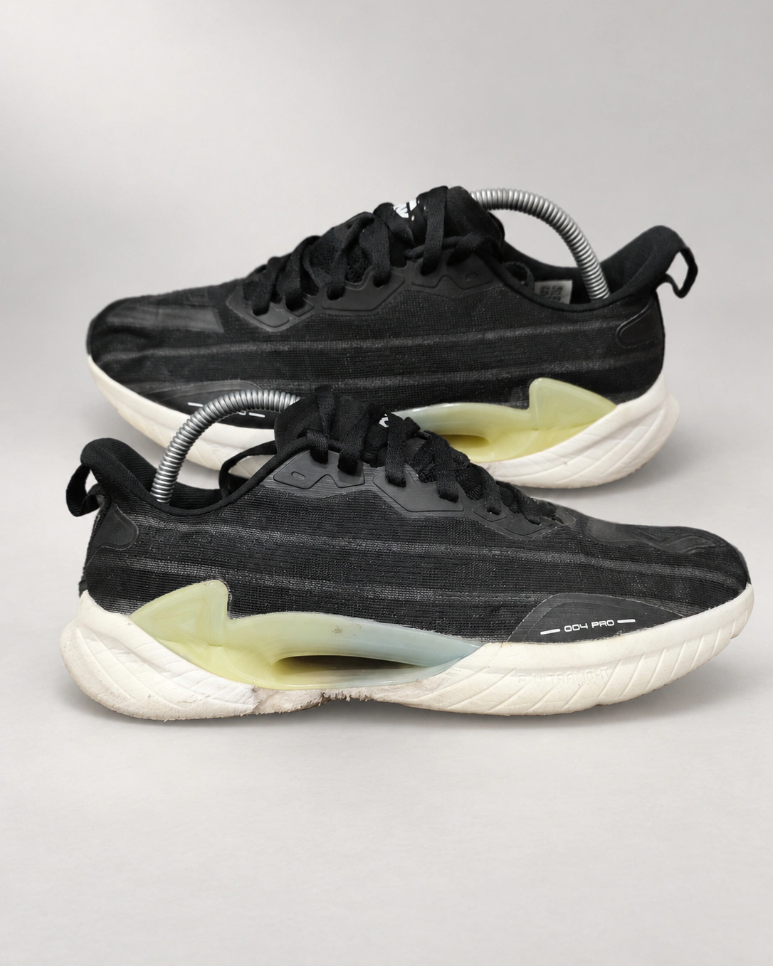 004 PRO Black Performance Running Shoes
